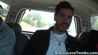 Darky guys jizz in 3way